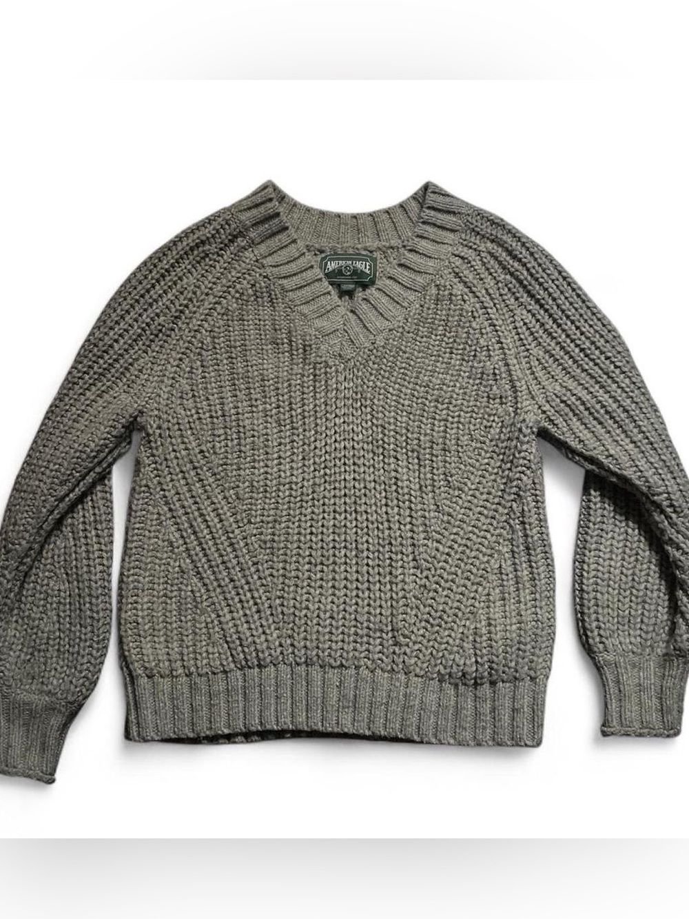 American Eagle Outfitters Women's Grey Chunky V-Neck Sweater